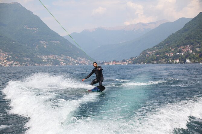 2H Wakeboard and Wakesurf on Lake Como With Mastercraft Boat - Fuel and Meals