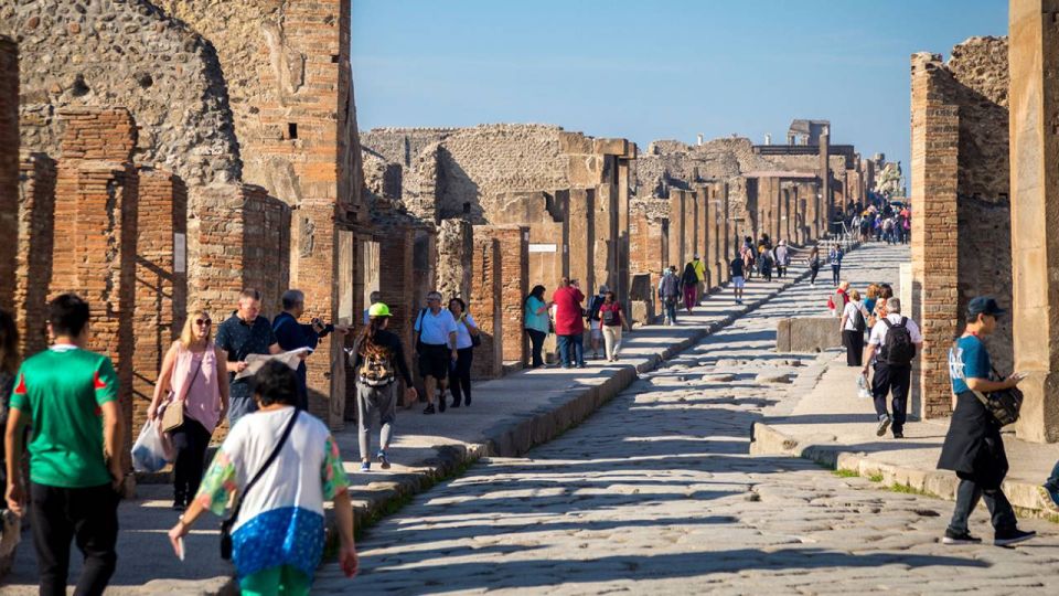 2hours Guided Tour in Pompeii - Reserve Now & Pay Later