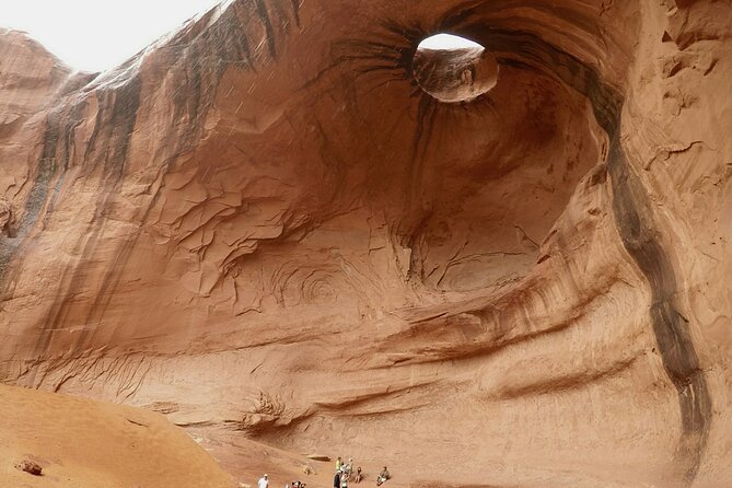 3.5 Hours of Monument Valleys Cultural 4×4 Tour - Accessibility Considerations