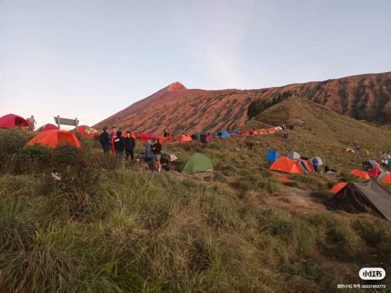 3 Day 2 Night Summit and Lake - Descending to Lake Segara Anak