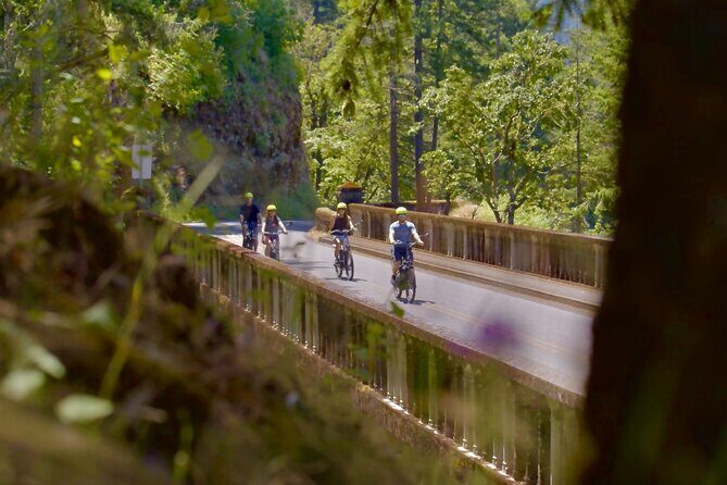 3-Day Guided E-Bike Tour Through the Columbia River Gorge - What It’s Like to Ride and Relax