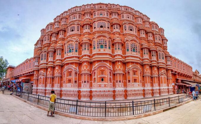 3-Day Jaipur Tour From Delhi - Languages Offered