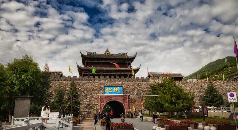 3-Day Jiuzhaigou and Huanglong Highlights Tour by Fast Train - Good To Know
