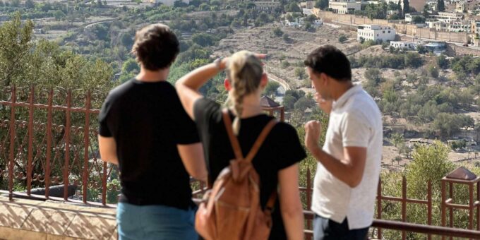 3-Day Private Casablanca Tour to Chefchaouen/Volubilis/Fez - Savoring Authentic Culinary Experiences