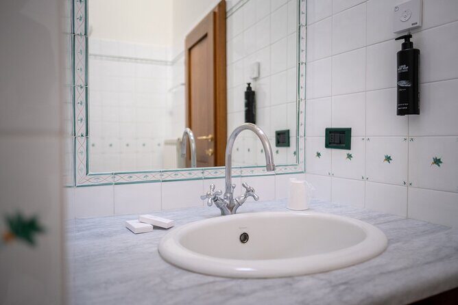 3-day private experience as a winemaker at a wine resort in Tuscany - Who Should Consider This Experience?