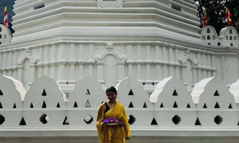 3-Day Sri Lanka Tour: Kandy Nuwara Eliya Ella & Yala Safari - Day 1: Cultural Heart in Kandy and Tea Country