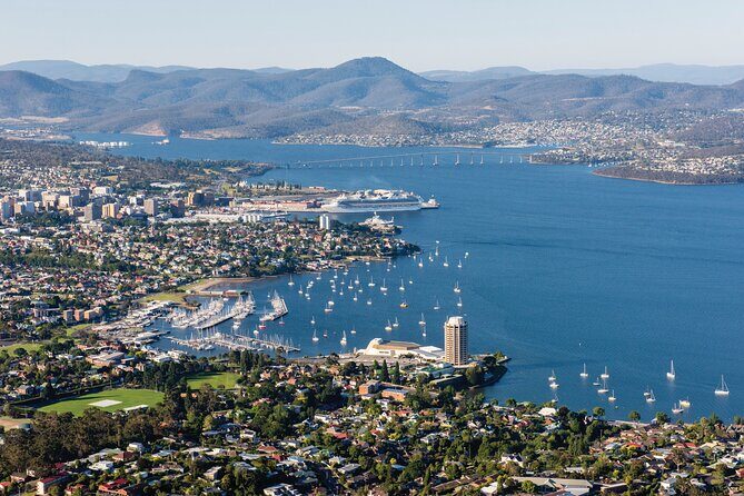 3 Day Tassie Tour Bundle Hobart, Wineglass Bay and Bruny Island - A Deep Dive into the 3-Day Tasmania Tour Experience