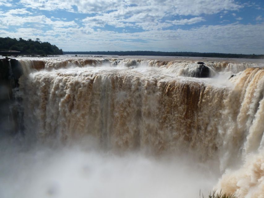 3-days Iguassu Falls Tour - Day 1: Brazilian Falls