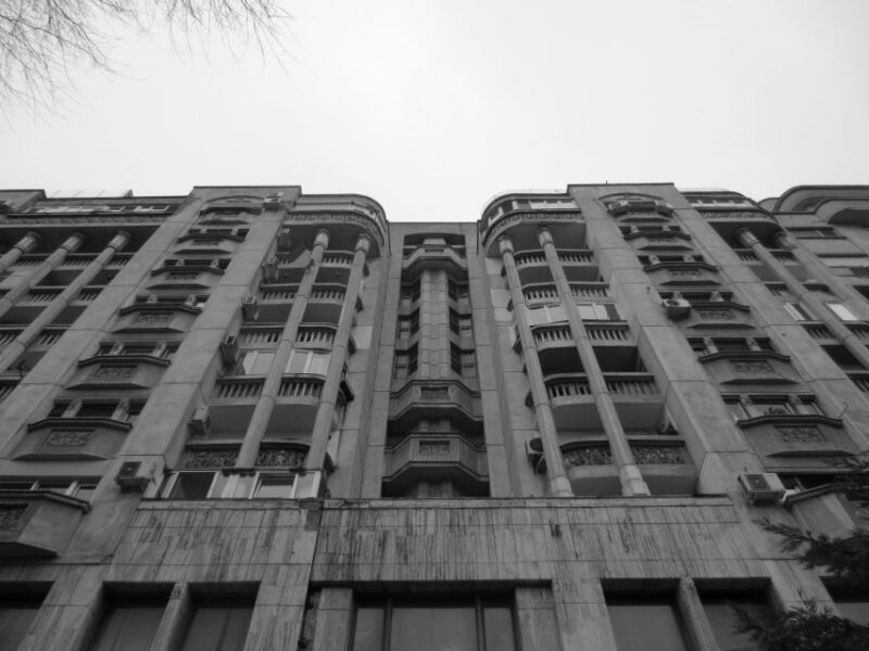 3-Hour Guided Tour of Communist Bucharest - Tour Overview