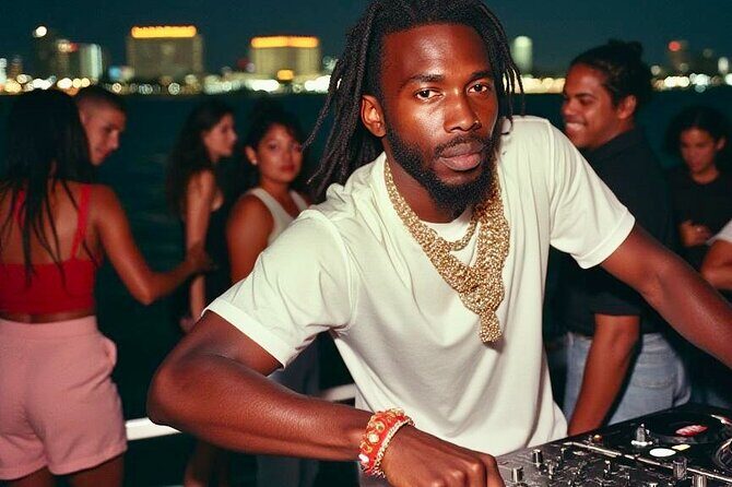 3-Hour Miami Hip-Hop Yacht Party with Open Bar - FAQ: Practical Questions Answered