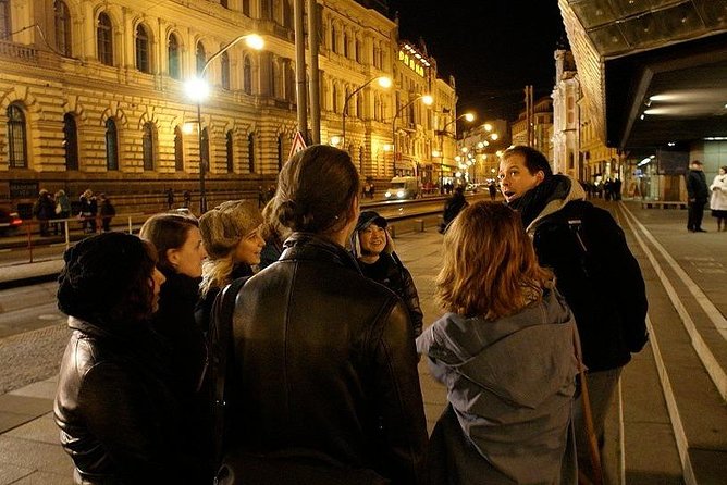 3-hour Prague by Night Walking Tour - Visiting Prague Castle at Night