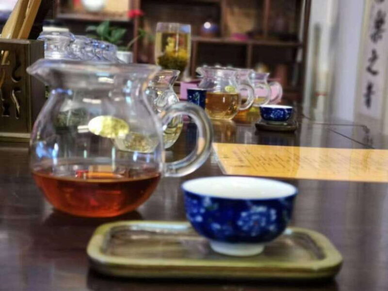 3-Hour Private Tour of Yu Garden & Old Town with Tea Tasting - Exploring Shanghai’s Old Town and Yu Garden