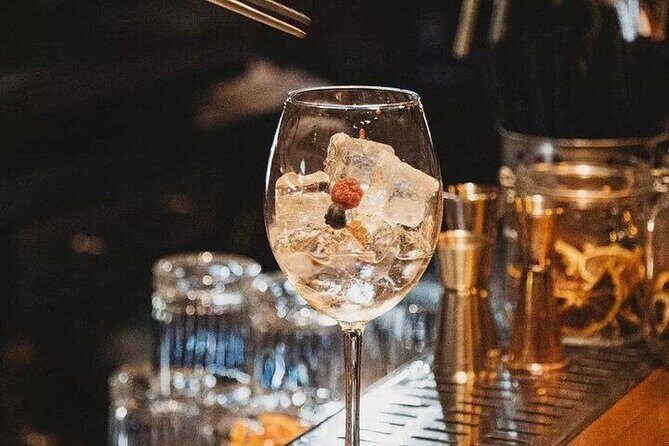 3 Hour Pub Crawl Tour in Tirana - What the Tour Offers: A Detailed Breakdown