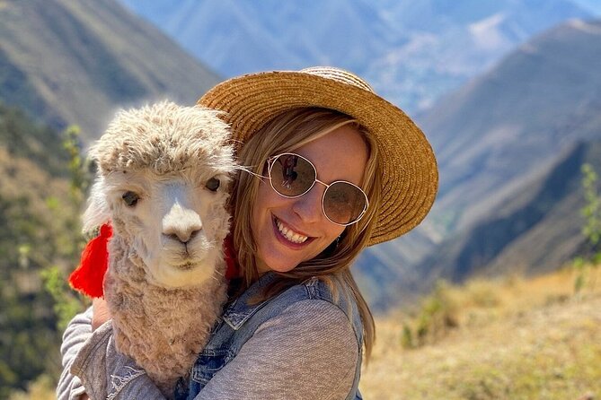 3-Hour Small-Group Hiking With Alpaca in Sacred Valley - Hiking Adventure