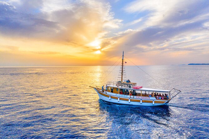 3-Hour Sunset Dolphin Spotting and Dinner in Medulin Archipelago - Confirmation and Booking Details