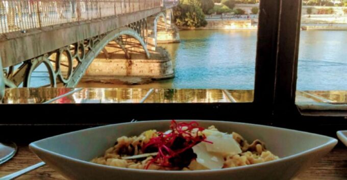 3-Hour Tapas Tour in Triana, Sevillas Vibrant Neighborhood - Important Considerations for the Tour
