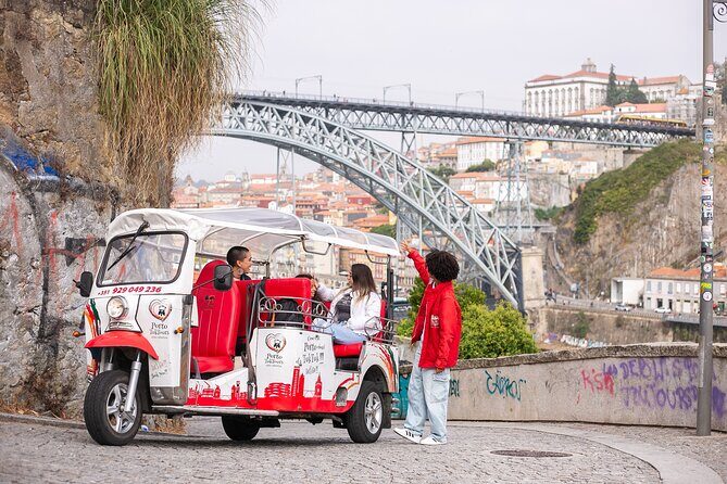 3 Hour Tuk tuk Tour in Porto - A Closer Look at the Itinerary