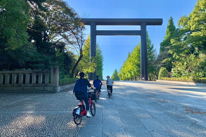 3 Hours E Bike Tour Around Chiyoda Tokyo Prefecture - Cancellation Policy