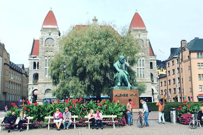 3 Hours Helsinki Stopover Tour from Airport - Who Should Consider This Tour?