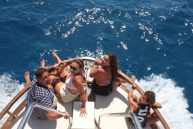 3-Hours Shared Tour to Accessible Boat en Canary Island - What makes this boat special?