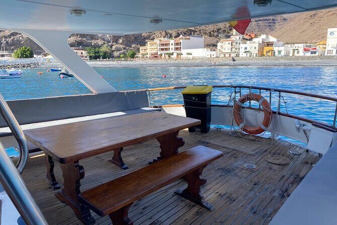 3 hrs Boat Excursion for whale watching from Valle GR (La Gomera) - What the Reviews Say