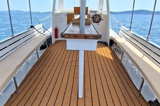 3 Island Tour Swim and Snorkel with Drinks on Traditional Boat - Meeting Point and Timing