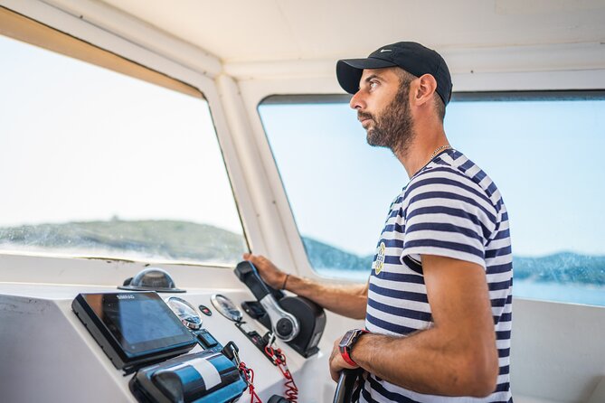 3 Islands Tour - HopOnHopOff - Daily Ticket - Traveler Experiences
