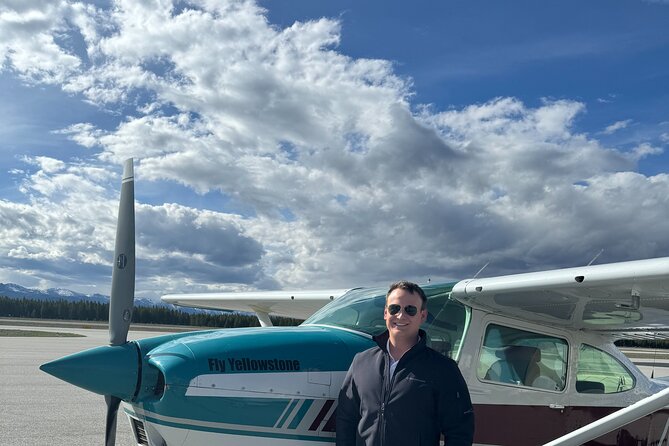 30 Minute Aerial Tour Yellowstone Skyline - Breathtaking Views of Yellowstones Skyline
