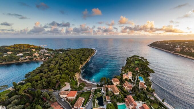 30-Minute Panoramic Flight From Monaco - Booking and Availability