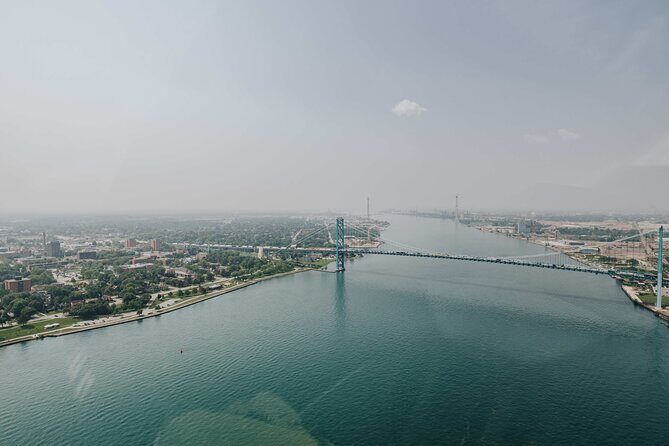 30 Minutes Private Downtown Detroit Helicopter Ride - The Sum Up