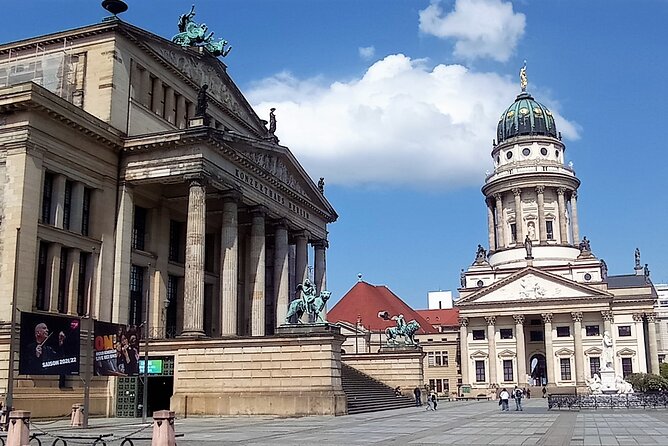 3,5 Hours Highlights Berlin-Rickshaw Private Driver-Shared Guide - Tour Customization Options