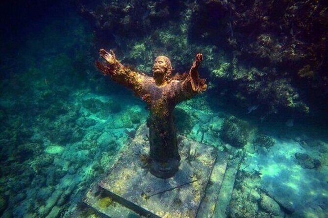 38' Private Boat Charter Rental - Islamorada W/Capt up to 13ppl - Who Will Love This Experience?