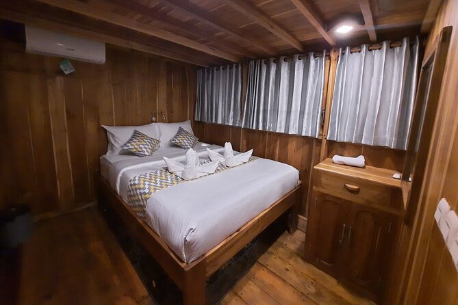 3Days Komodo Tour by Private Boat for 8 Pax - Accommodation Details
