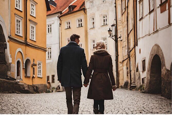 3h Royal Castle Tour: Interior, Garden Pralines, Coffee & Dessert - FAQ  