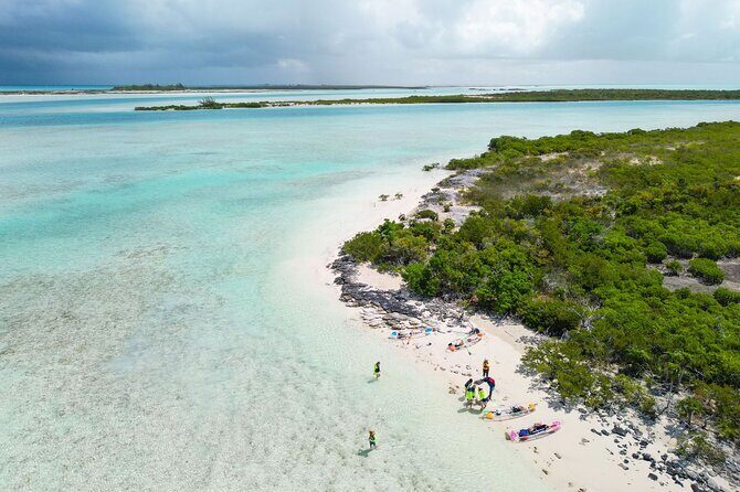 3HR Clear Kayak Mangrove and iguana island Tour in Leeward - FAQ