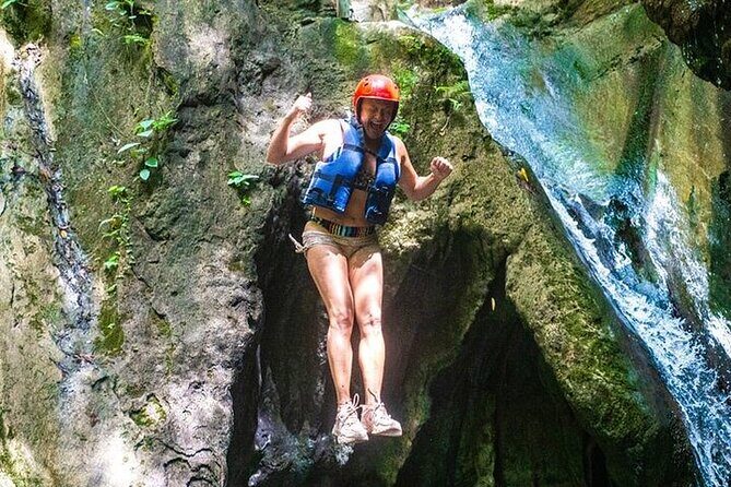 3x1: Monkeyland Waterfalls and Buggy Tour Puerto Plata - FAQs