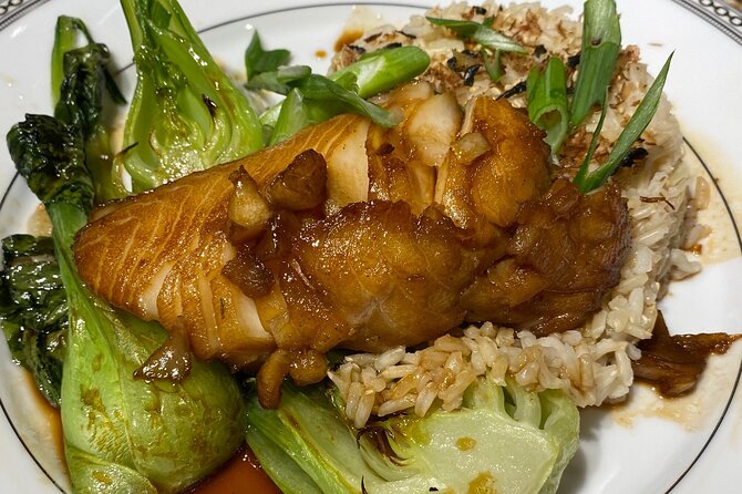 4 Course Dinner Cruise Plus Eco Tour on Luxury Yacht in Sitka - Dinner Experience