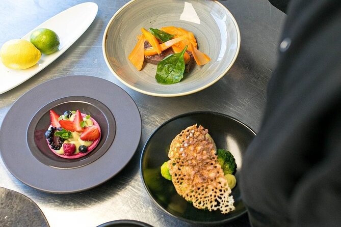 4-Course Fine-Dining Lunch on Luxury London Bus - Customer Reviews Breakdown