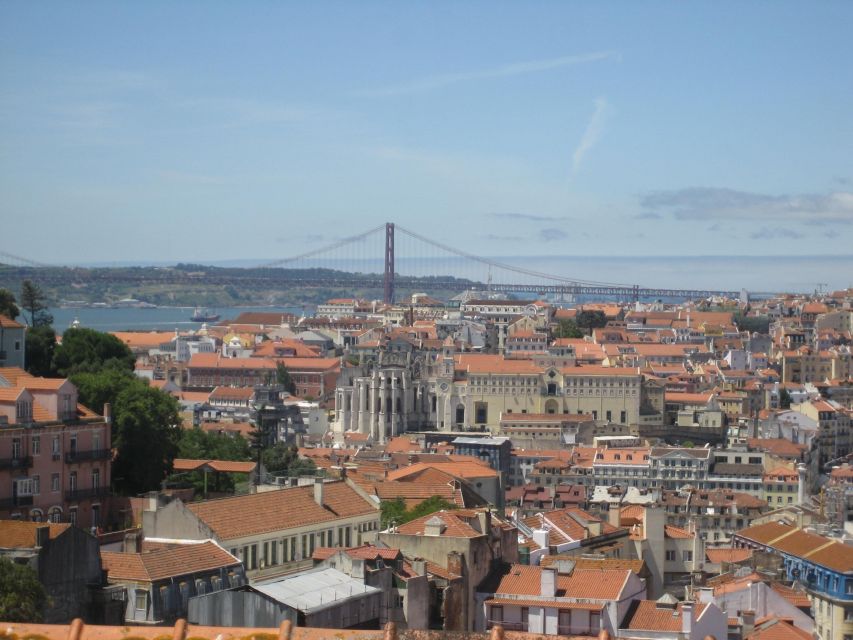 4-Day Portugal Tour From Madrid: Lisbon and Fatima - Depart Madrid and Explore Trujillo