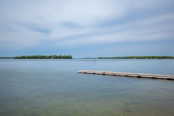4 Day Small Group Tour Toronto Niagara Falls and Ontario Lakes - An Honest Look at the 4-Day Small Group Tour in Ontario
