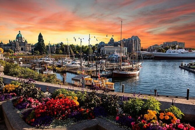 4-Day Tour to Vancouver and Victoria W/ YVR Airport Pickup (Eng&Mandarin) - Meeting and Pickup
