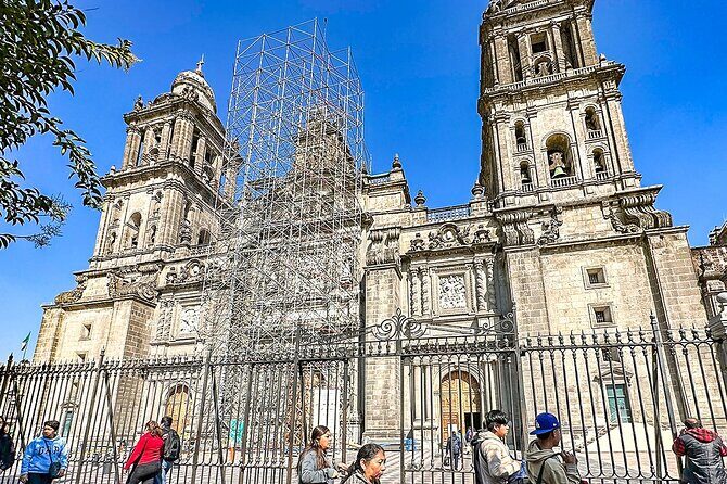 4 Days Mexico City Tour with Local Gourmet - Authenticity and Practicality