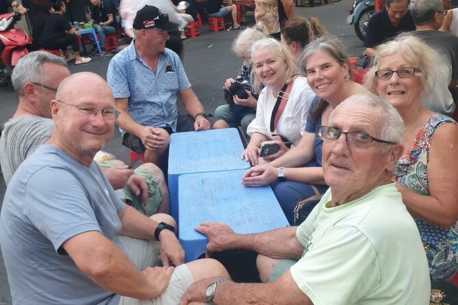 4 Hour Authentic Hanoi Streetfood With Local Market Visit - Local Market Exploration