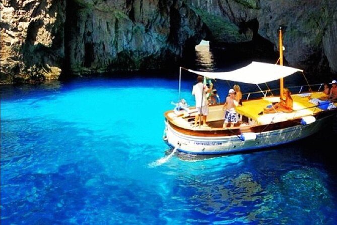 4 Hour Boat Tour To Discover Capri - Key Points