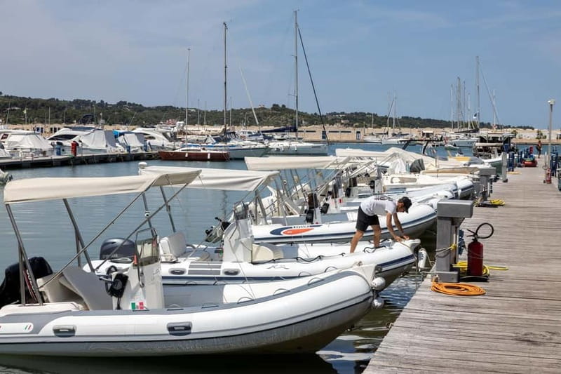 4-hour dinghy rental - La Darsena - Exploring the Coastal Highlights