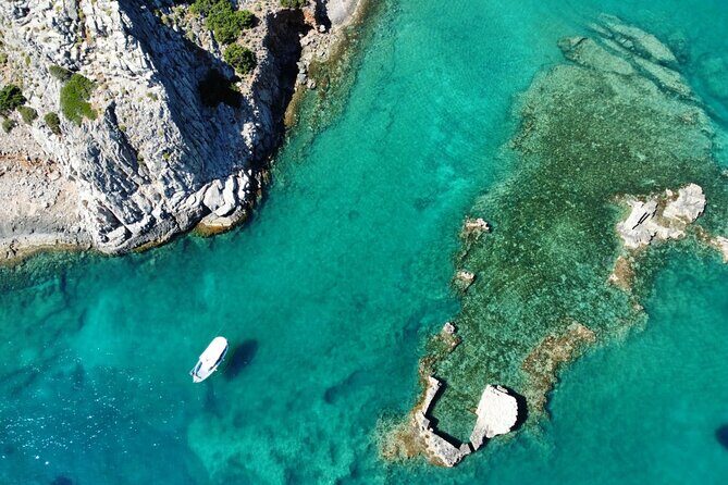 4 Hour Fishing and Swimming Boat Experience in Schisma Eloundas - What’s in the Tour?