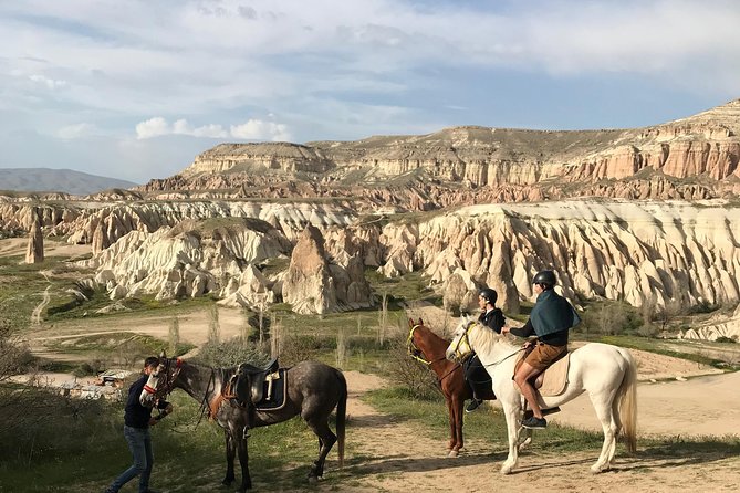 4-Hour-Horsebackriding-Tour Through Cappadocia - Highlights of the Horseback Riding Tour