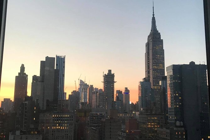 4-Hour Night Out New York Rooftop Tour - Attire and Accessibility