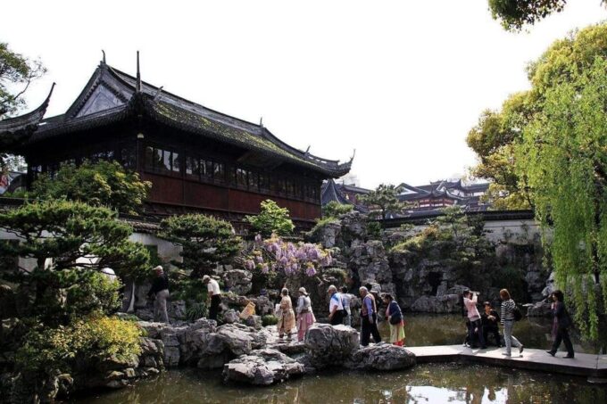 4-Hour Shanghai Best Garden and Temple Tour With Tea Tasting - Tea Tasting