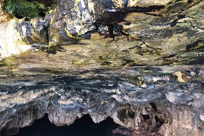 4-Hour Tour Visiting All the Caves, Swimming Stops, and Aperitif - Group Size and Accessibility